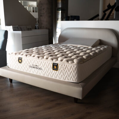 AKITA BED